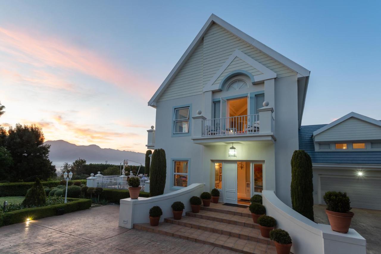 פארל The Light House Boutique Suites מראה חיצוני תמונה